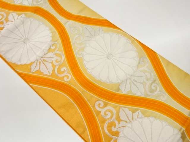 立涌に菊唐草模様織出し袋帯